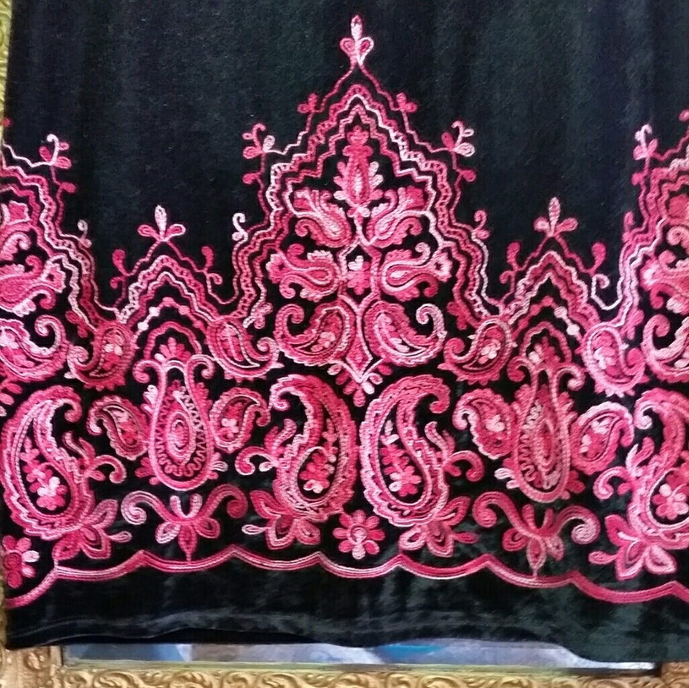 Ronni Nicole Dress - Picture 4 of 5